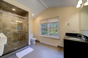 Fabulous 4 Season Resort Home  on the Ten Mile River - Image 4
