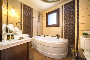 Classic Style Super Lux Villa with pool, jacuzzi. Stunning sea & mountain views - Image 4