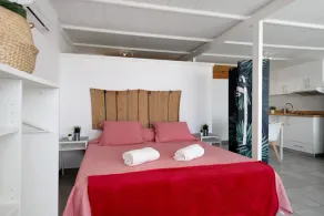 Casa vacanze 'Loft Amanecer' con vista mare, Wi-Fi e aria condizionata - Image 5