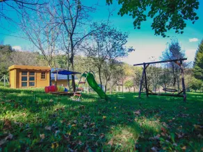 Casa con giardino, griglia e idromassaggio - Image 2