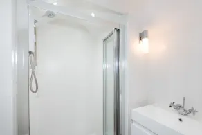 Superbe maison familiale avec wifi et parking - proche ville et plage. - Image 4