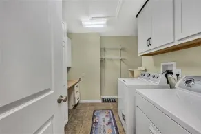 HOT TUB, FIRE PIT, PET FRIENDLY! Come visit 'Longhaven\"! - Image 2