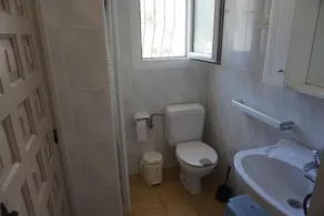 Moraira villa i et roligt, men tæt på havet og centrum. - Image 4