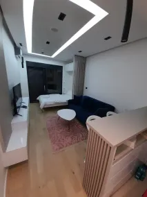 Couples Getaway Studio Apartment with Terrace - Image 4