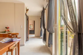 Apartment 'Tramontana' with Private Terrace, Wi-Fi and Air Conditioning - Image 5