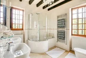 Belle Vue - Four Bedroom Villa, Sleeps 8 - Image 2