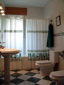 Vivenda com piscina, Wi-Fi, INDEPENDENTE PARA 8 PESSOAS - Image 3