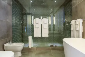 Luxe Modern Six-bedroom Cocosan Villa, Access to Geejam Hotel - Image 3