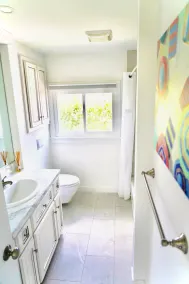 Charming Beach Cottage - Image 3
