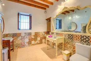 Fantastisk privat finca. 6 soveværelser. fuldt aricon og wifi. 15 min fra Palma - Image 4