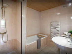 Chalet Isla de Lux - OVO Network - Image 5
