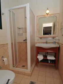 Thalia (2 Bedrooms, Sleeps 4) - Image 2