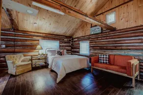 Site #60 | Log Cabin - Image 4