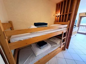 Studio with balcony in the heart of the village - Image 3
