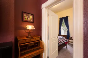 Charming Victorian home.... Cal-King & 2 Queens ...walk to Old Town and the bay. - Image 5