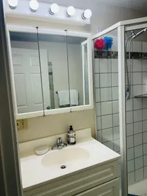 Emerald City Cozy Studio Suite - Stay near university fun – 5 min drive - Image 5