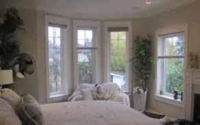 Upscale Home, Backyard Haven - pet friendly - 10 Minutes to Downtown. - Image 2