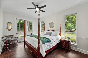 Mini Mansion with Pool, Hot Tub, Decking Overlooking Pond & Games - WEDDINGS - Image 5