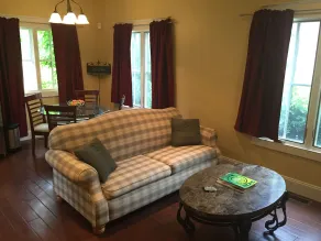 Tuscan Villa with Private Courtyard in Briarbrook (near Joplin Regional Airport) - Image 4