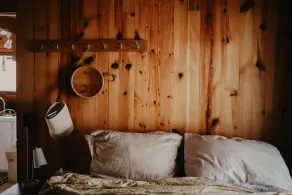 Step Back in Time: Cozy Lakeside Retreat Vintage A-Frame Cabin on Horseshoe Lake - Image 5