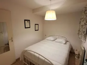 Cozy Beachfront Apartment with Terrace, Private Parking, and Pet-Friendly! - Image 2