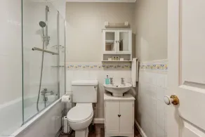 The Didcot White House - Image 2