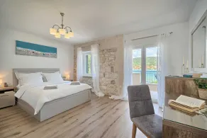 Beach House Joy - charming waterfront villa with a heated pool for 8 guests by MyWaycation - Image 5