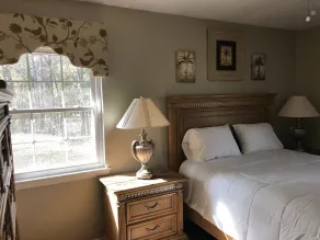 Cozy comfortable home near lakes, parks and downtown Sumter - Image 5