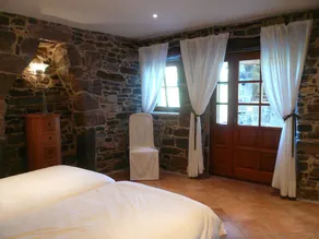 Romantic-serene villa - heated swimming pool and superb view of the valley - Image 5