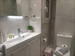 Elegant Apartment - Image 4