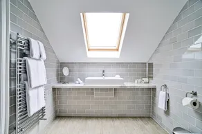 Luxury George St Apartments: Castle Suite (2-bed) - Image 4