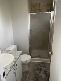 Cheerful 3 Bedroom House, 2 Bathrooms, 5 minutes from the interstate - Image 5