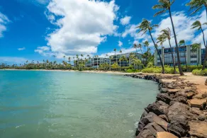 Right on the beach near Diamond Head and 4 miles from Waikiki! - Image 5
