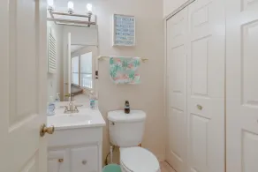 Newly Updated 2 Bed/1.5 Bath Townhome-3 Minute Walk to Beach-Best Deal Around!! - Image 4