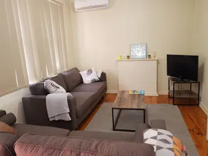 3 Bedroom Family Friendly Home - WiFi Available - Image 4