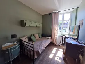 Charming Renovated Apartment Near Verdun for 2 with Modern Amenities - Image 5