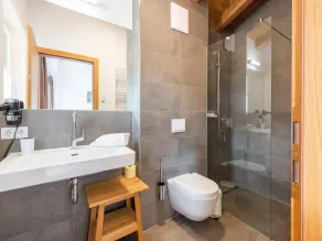 Luxurious Holiday Home in Niedernsill with Sauna - Image 3