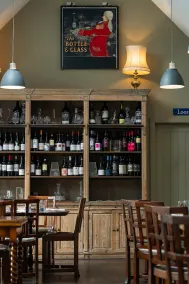 The Bottle & Glass Inn - Deluxe Room - Room 3 - Image 3