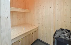 Amazing Home In Væggerløse With Wifi - Image 2