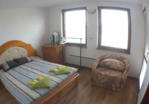 Spacieux, Villa bien équipée avec vue imprenable et Multiple Loisirs Opportuni - Image 4
