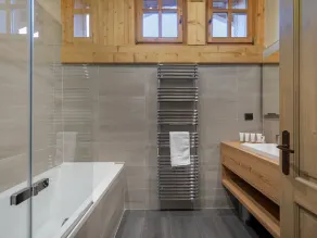 Chalet mit Jacuzzi, nahe Pisten, für 10 Personen - Image 4