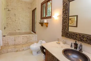 Luxury Tropical Balinese Inspired Home in the Manuel Antonio Jungle - Image 2