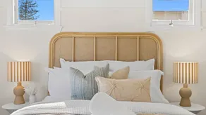 Cute Beach Cottage - Absolute Beach Front - Image 3