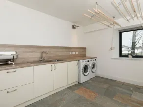 4-Bed All En-Suite, Panoramic Cairngorm Views & Cosy Wood Burner - Image 3