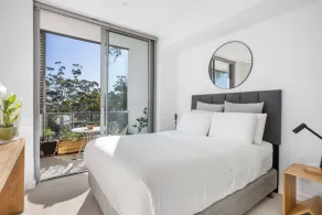 Light, stylish 1BR apartment near shops and transport with parking - Image 3