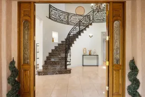 Huge Estate in ShermanOaks!Perfect for Staycation! - Image 2