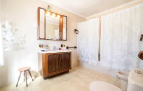 5 bedroom nice home in Villarrín de Campos - Image 2