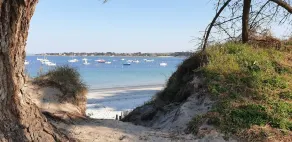 Exceptional location 2 steps from the sea for this single storey house - Image 5