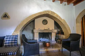 Traditional Villa in the mountain - Image 2