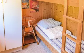 3 Bedroom Cozy Home In Nexø - Image 5